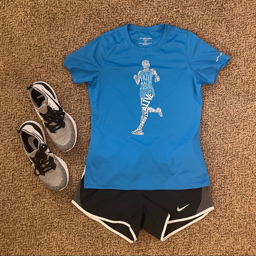 Brooks Womens Distance Graphic Short Sleeve Running Top
